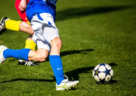 Championship Final Draws Huge Crowd