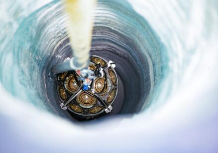 Mysteries of the universe hidden in the depths of ice, unprecedented achievement of neutrino observatory
