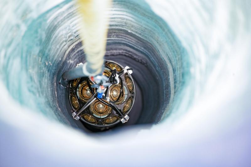 Mysteries of the universe hidden in the depths of ice, unprecedented achievement of neutrino observatory